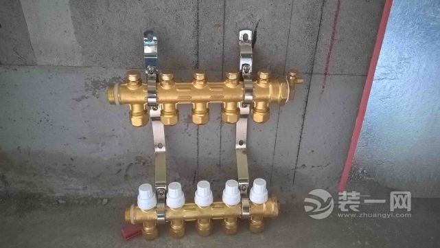 北欧风格三室两厅暖气安装