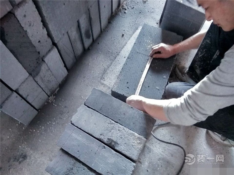 装修砌墙